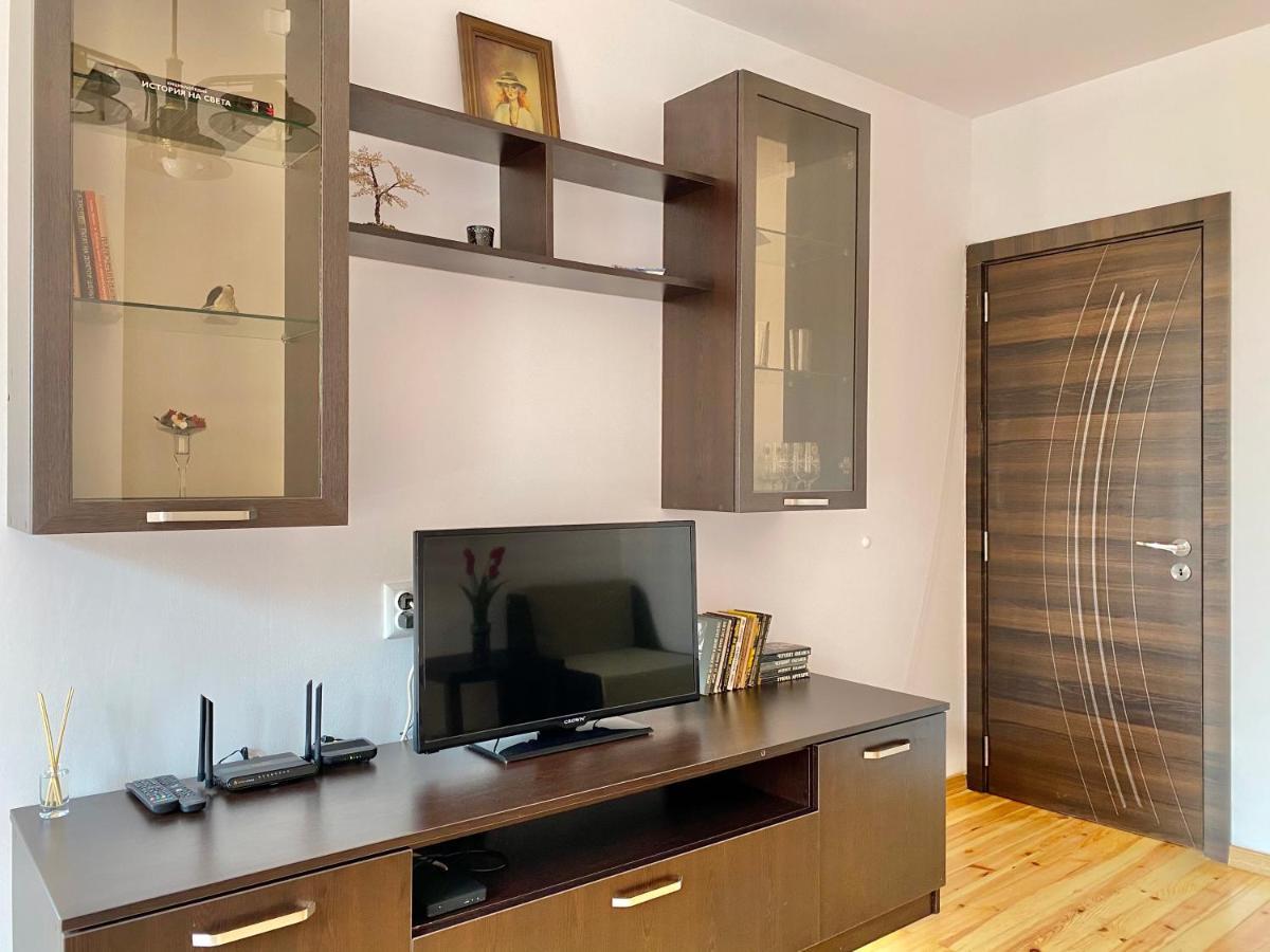 Bright Central Studio For 4 In Burgas ภายนอก รูปภาพ